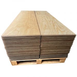 Radiata Pine Underlayment Halve Plaat Palletvoordeel - 18 mm - 2440x610 Mes en Groef HR